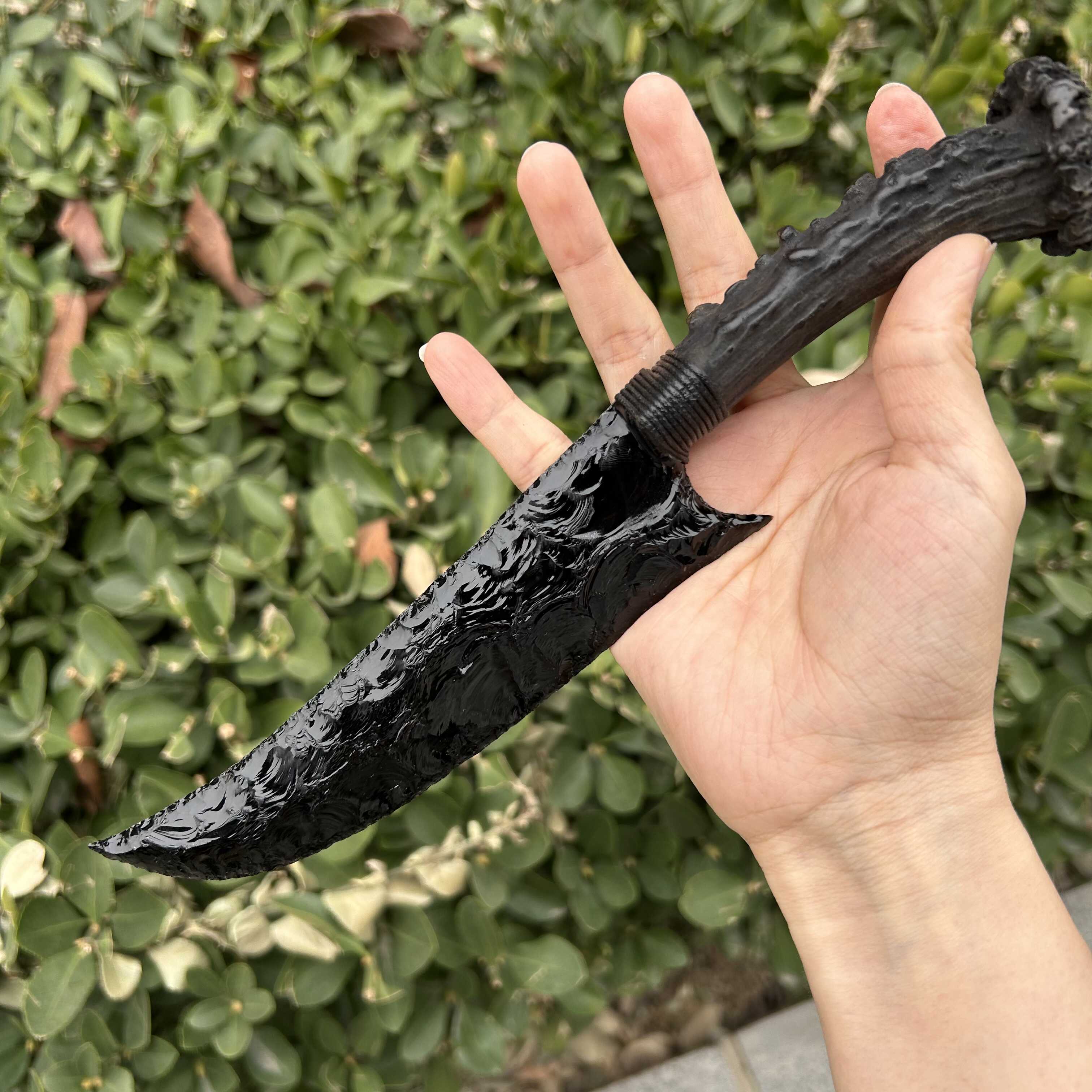 Obsidian Hunting Knife with Black Antler Handle